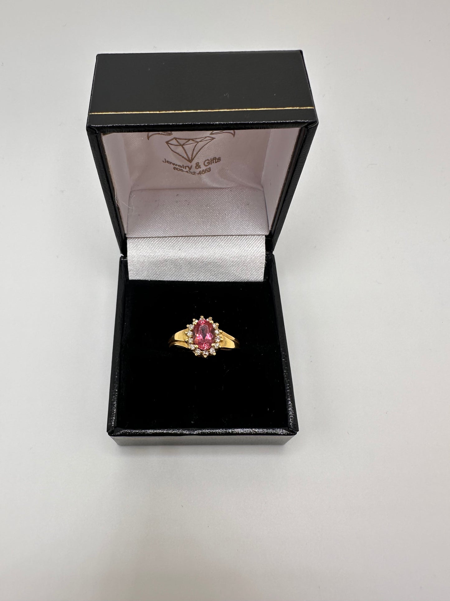 18k Yellow Gold Pink Sapphire